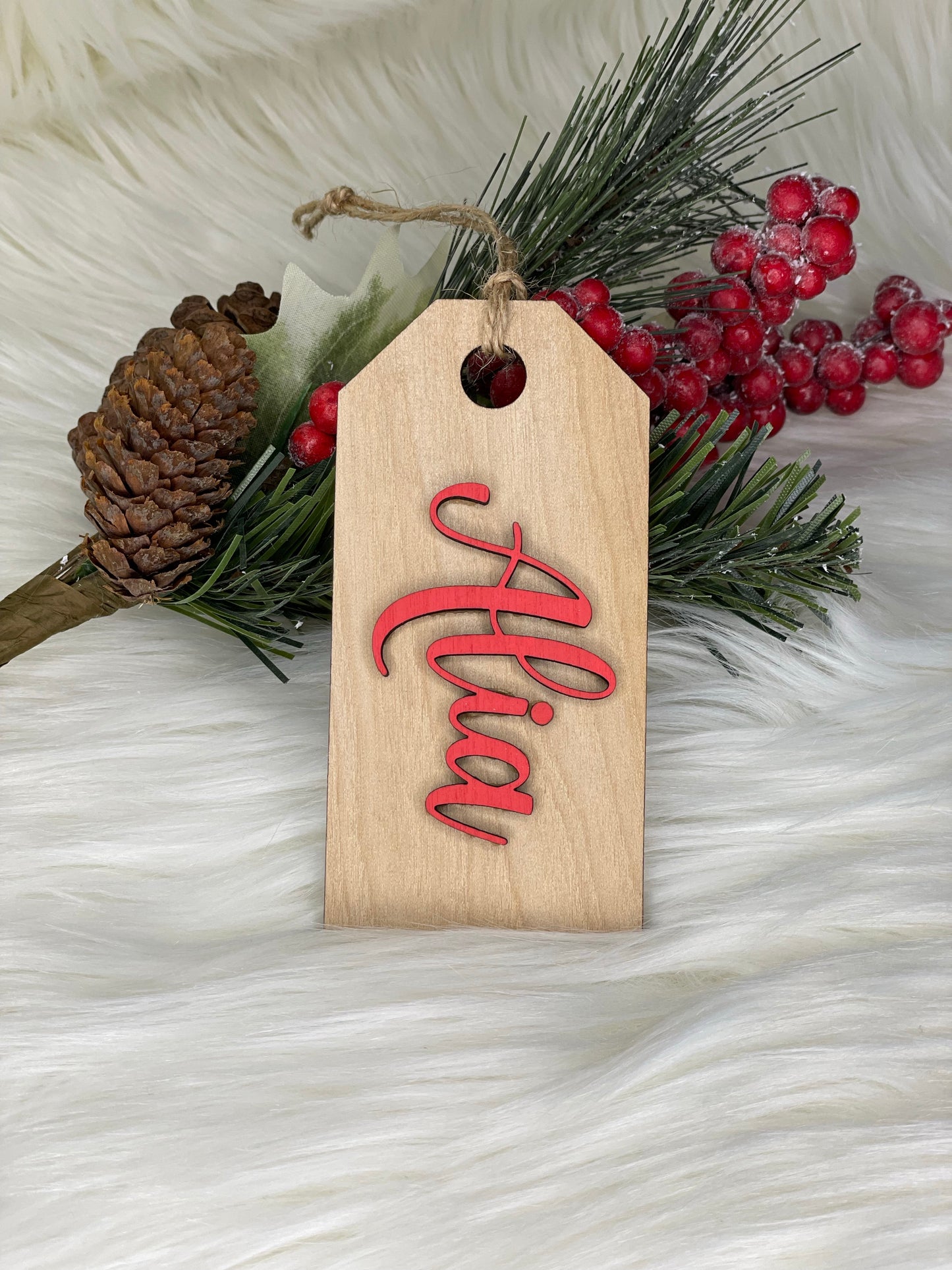 Wooden stocking tag without beads